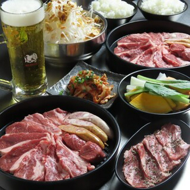 大黒屋自慢のお肉を堪能出来ます。