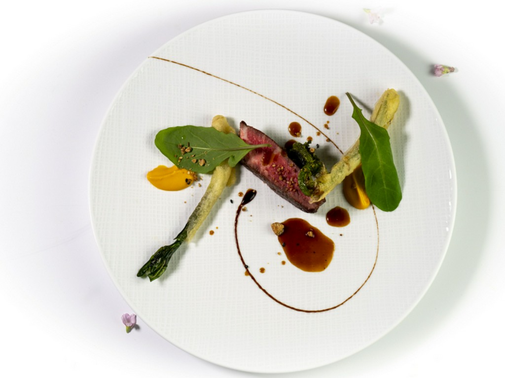 厳選銘柄牛フィレ肉の備長炭炭火焼き