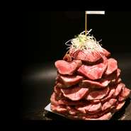 インパクト抜群。その名も『宇宙開発ロケット盛』。牛たん好きにはたまらない一品です。チャレンジお待ちしております。