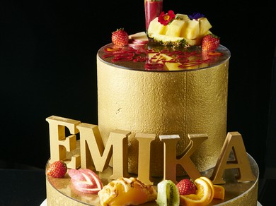 豪華なバースデープレート