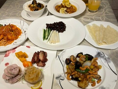 洗練された空間で、食事や会話を心ゆくまで堪能