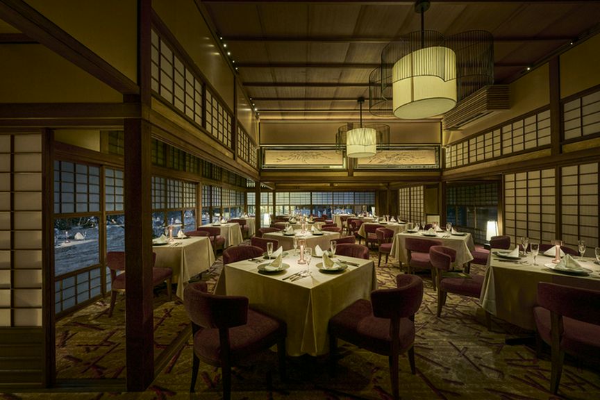 オシャレな雰囲気の店内はさまざまなシーンでご利用頂けます