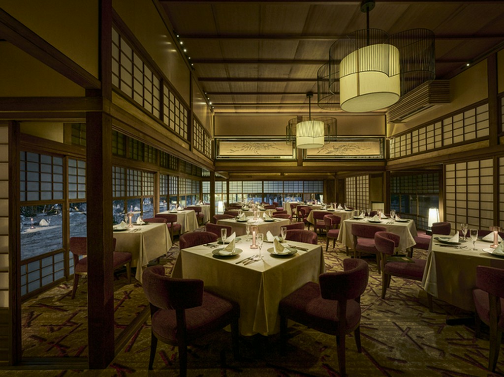 オシャレな雰囲気の店内はさまざまなシーンでご利用頂けます