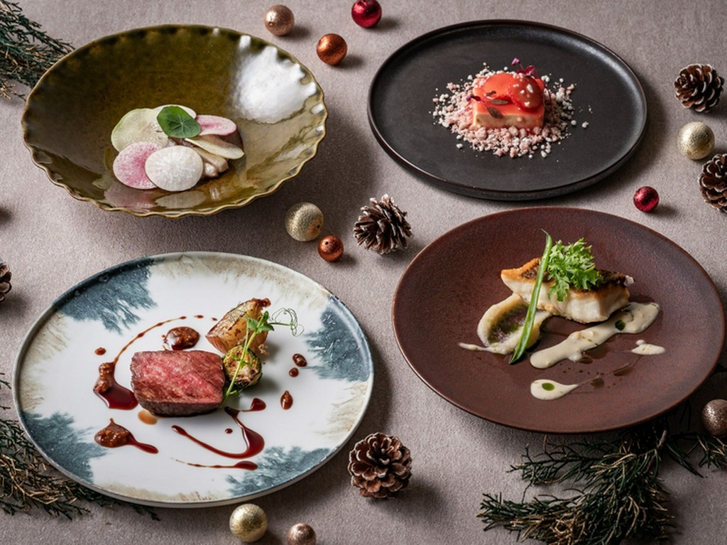 平日限定で、里山の旬をお届けする素材を取り寄せた前菜と、メインディッシュのランチコースです。