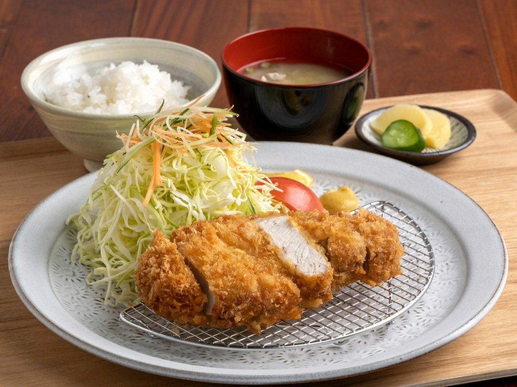 家族にご飯をつくるように、心を込めて揚げたとんかつ