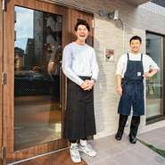 店のコンセプトは 「人との繋がり」。店名は、生産者からスタッフ、そしてゲストへの繋がりを大切に、という想いで名付けられています。明るく自由で、気軽に入れるビストロです。