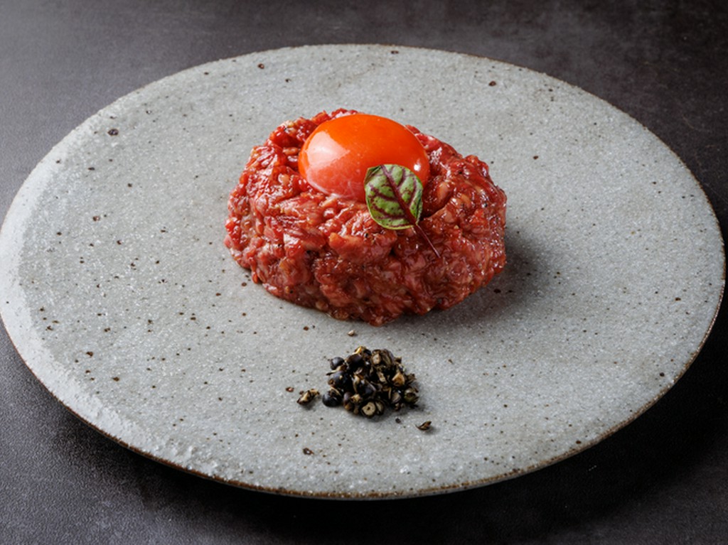 THE　ユッケ　60g