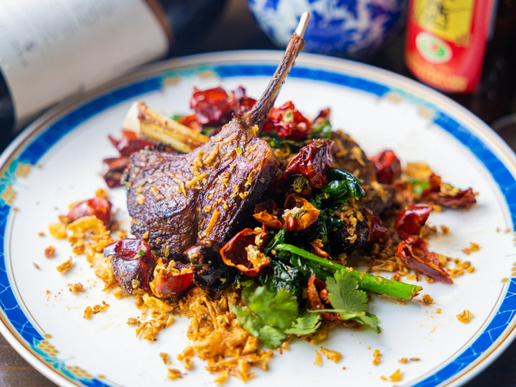 接待や仕事仲間との食事会にも最適なお店