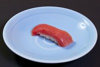 まぐろすじ100円/ツナサラダ180円/づけまぐろ250円/炙りとろ400円/炙り大トロ500円/赤身250円/中とろ400円/大とろ500円/ねぎとろ250円