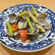 あさりとアスパラのアクアパッツァ