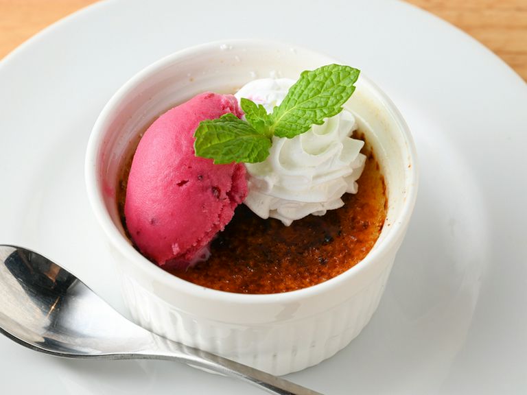 クレームブリュレ ソルべ添え