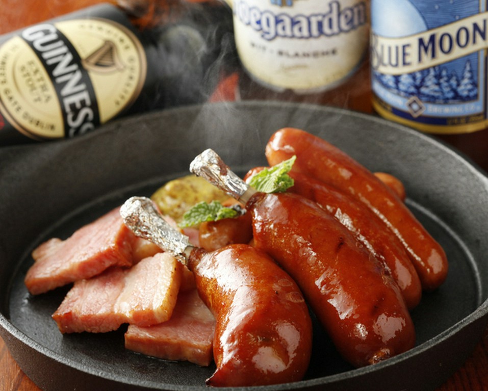 ソーセージ盛り合せ