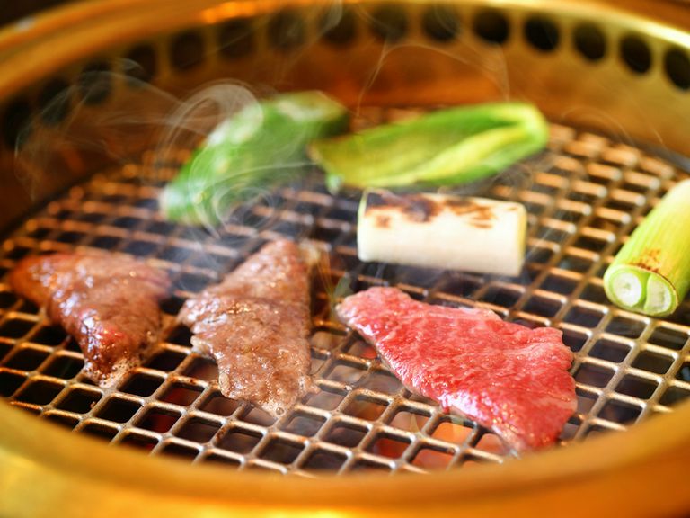 北海道産をはじめとした選りすぐりの肉を提供
