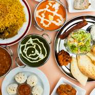 アジアンレストランニルでございます。
ニルではネパール料理と北インドの料理扱っております。
料理長は北インド人です。
３７年の経験があります。
美味しいインド料理作っています。
料理長は海外の色々な国での経験を持って
シンガポール、マルディープとインドのベンゴル市と日本での１０年、お客様のあじに応じて作ってくれます。
味の楽しみしてみませんか。
ご来店お待ちしております。