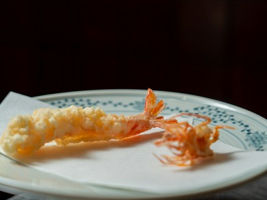 職人がひとつひとつ丁寧に揚げる江戸前天ぷら