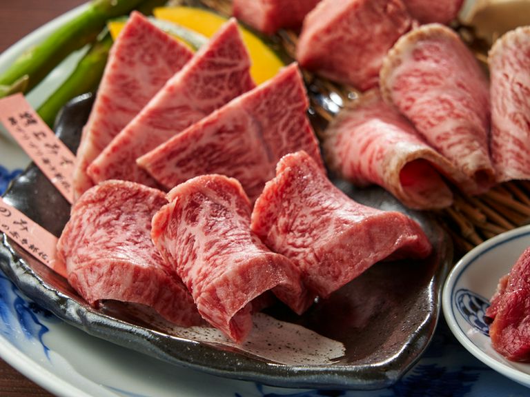 素材の魅力を引き出すのが匠の技。焼肉の醍醐味を堪能