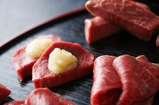 当店自慢の赤身肉を存分にお楽しみ頂けるコースです。