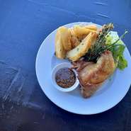 ありた鶏もも肉のコンフィ マスタードソース