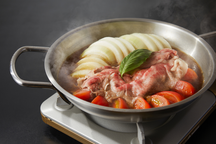검은 털 일본소 토마토 스키야키 코스