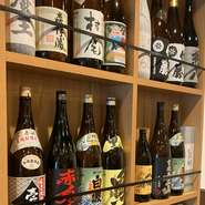 芋・麦・米・黒糖・泡盛、など、人気の焼酎を各種取り揃えています。時には限定品も入ることも。また、キンミヤ焼酎はボトルキープできるとあって、今、じわじわと口コミが広がっているのでお見逃しなく。
