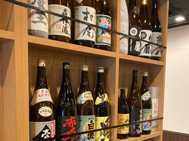 豊富な焼酎を取り揃え。うれしいボトルキープも