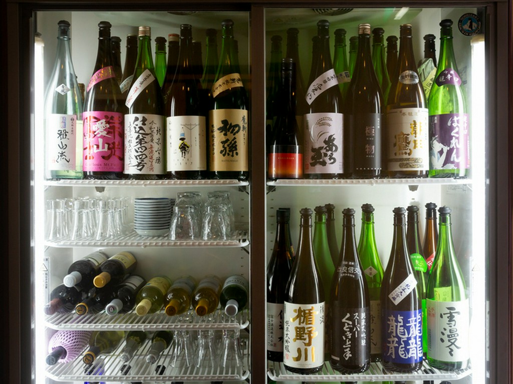 山形地酒を常時50種以上ラインナップ！豊富なドリンクも魅力