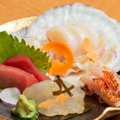 マグロを軸に時にはオマケも！？『おすすめ3点盛り合わせ』1～2人前