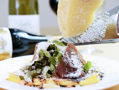 美味しい食事とともに、時間を忘れて楽しむオシャレな女子会