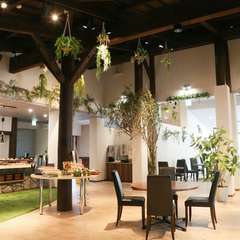 広々とした店内