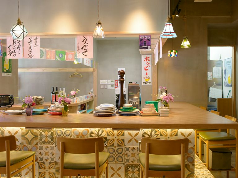 豊富な料理を気負わずに堪能できるカジュアルデート