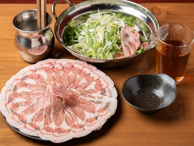 鹿児島県産の肉を満喫できる、3種類の鍋料理