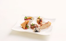 季節のスープ・前菜盛り合わせ・パスタ・メイン料理・デザート・カフェ・パンの料理5品コース