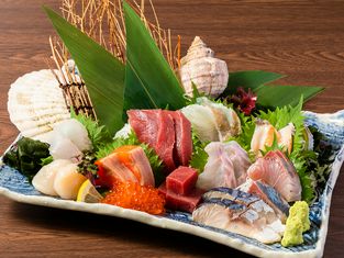 Fish Dining Aoi 和 Kanade