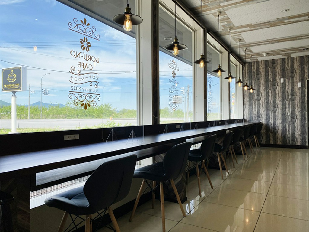 内観　カウンター席