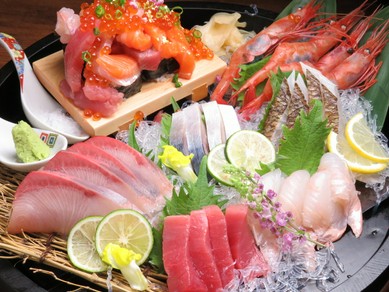 旬の魚介をいただく『鮮魚匠大佑特選 刺し盛 』