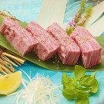 黒毛和牛　特上カルビ（厚切り）