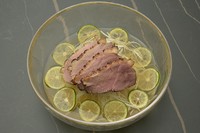 さっぱり＆爽やかなすだちと鴨の特製冷麺です。