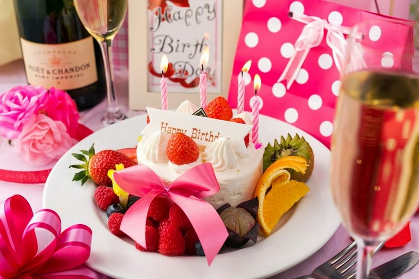 誕生日サプライズや特典多数ご用意