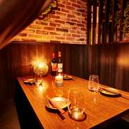 仲間内の飲み会や会社宴会、ご接待などシーンに合わせてお部屋をご用意致します。オシャレでプライベート空間漂う素敵なお席をご案内致します。