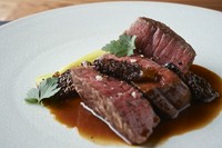 和牛フィレ肉の炭窯焼き