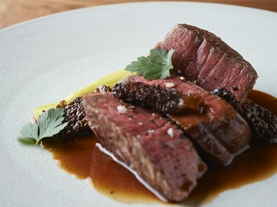 和牛フィレ肉の炭窯焼き