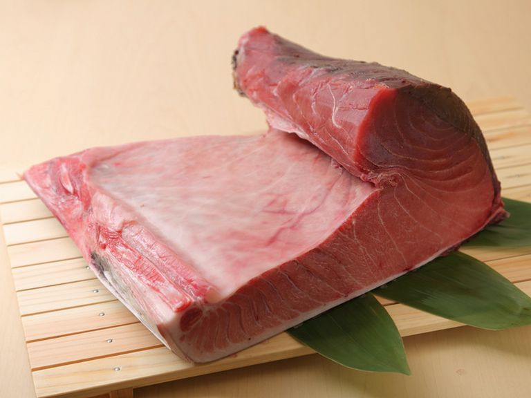 旬と鮮度にこだわった食材選び。常に質の高い鮨を提供