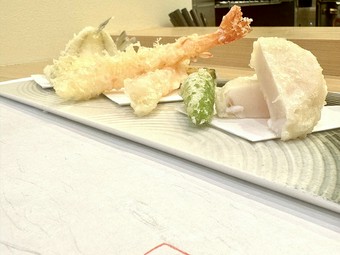旬な食材と新鮮な寿司ネタの天婦羅