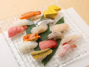 五感で感じる、旬の鮮魚の美味しさ『握り各種』