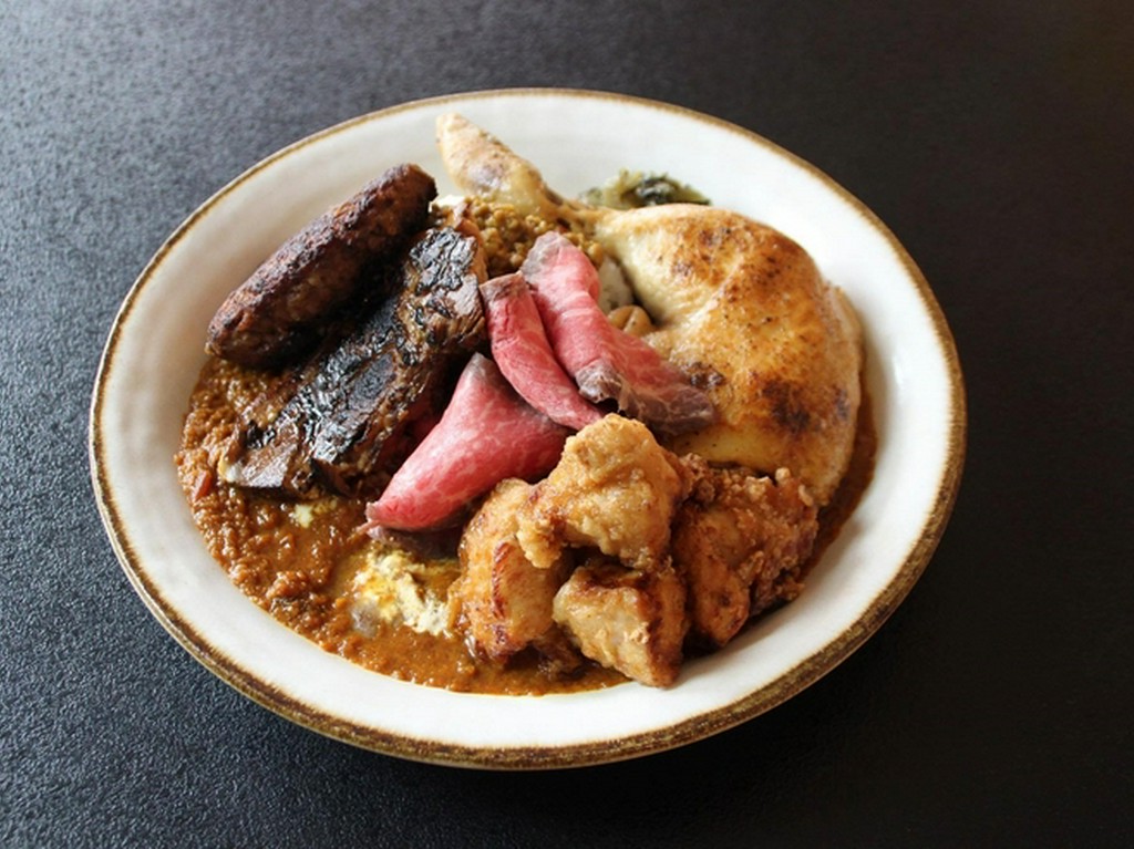 全部のせ！肉肉大渋滞カレー