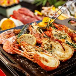 【豪華伊勢海老もご用意！】新鮮な海の幸をお手頃価格でご提供♪  