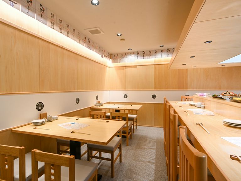 ビル3階の穴場的スポットに、使い勝手のいい寿司店が登場！