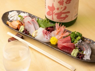 瀬戸内や日本海の鮮魚を中心に、日本各地の美味しい海の幸が集う