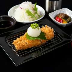鮮度の良い海老と、やわらかいヒレを贅沢に味わえる一品『海老＆ヒレ膳』