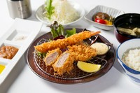 鮮度の良い海老と、やわらかいヒレを贅沢に味わえる一品『海老＆ヒレ定食』